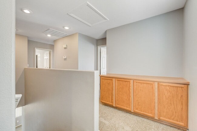 Building Photo - 4 Bedroom Home in the South West / 89139 Area