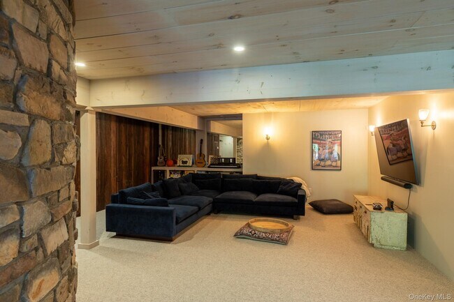 Building Photo - 4-6 Old Primrose Hill Rd