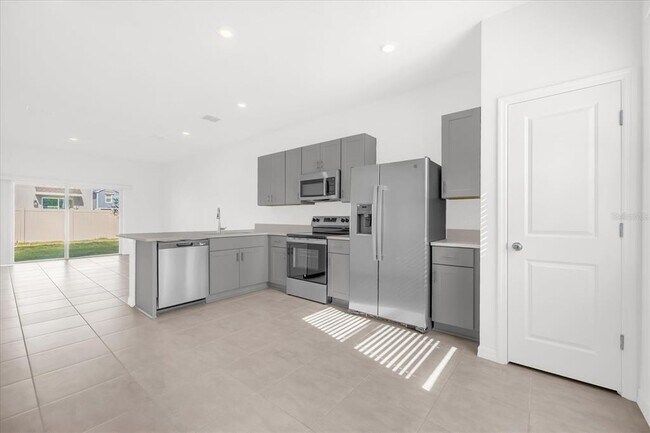 Building Photo - 2992 Skyline Lp