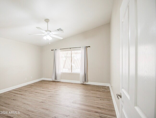 Building Photo - 43205 Roth Rd