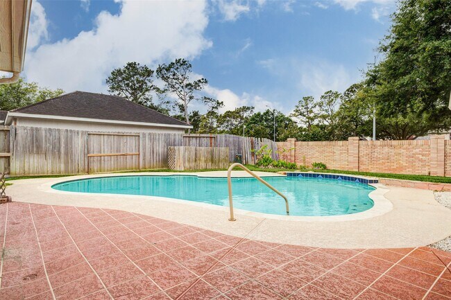 Building Photo - 1606 Barrington Hills Ln