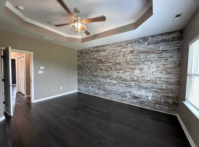 Building Photo - 1105 Kohana Dr