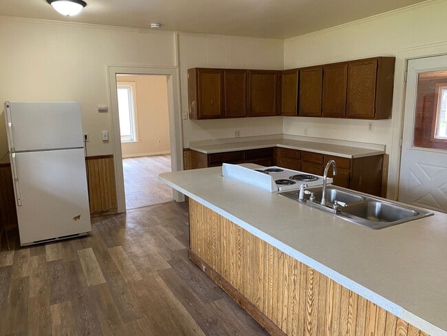 Building Photo - 1331 Grand Ave