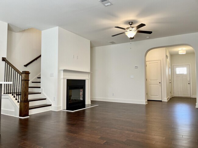 Building Photo - 175 N Auburn Landing Pl