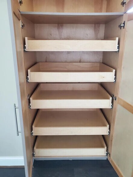 Nice pantry - 256 E Broadway