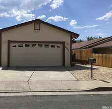 Building Photo - 6950 Forsythia Way