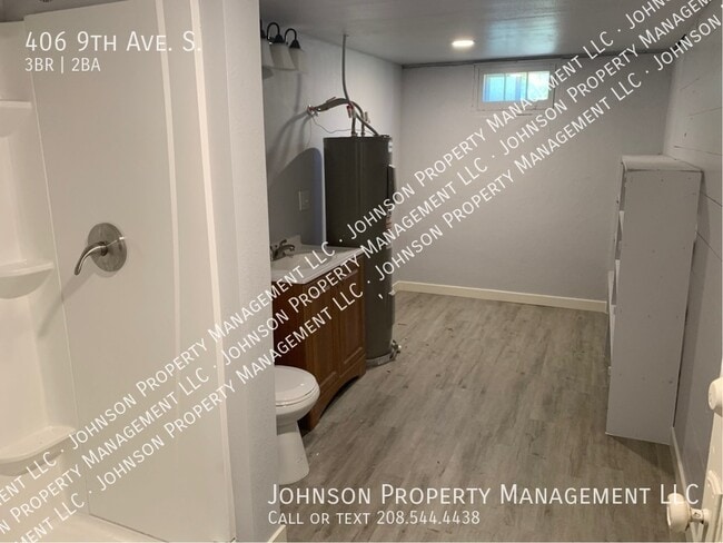 Building Photo - 406 9th Ave S