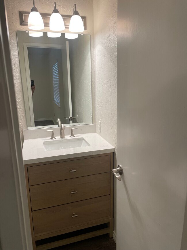 Building Photo - 6813 Arborbrook Dr