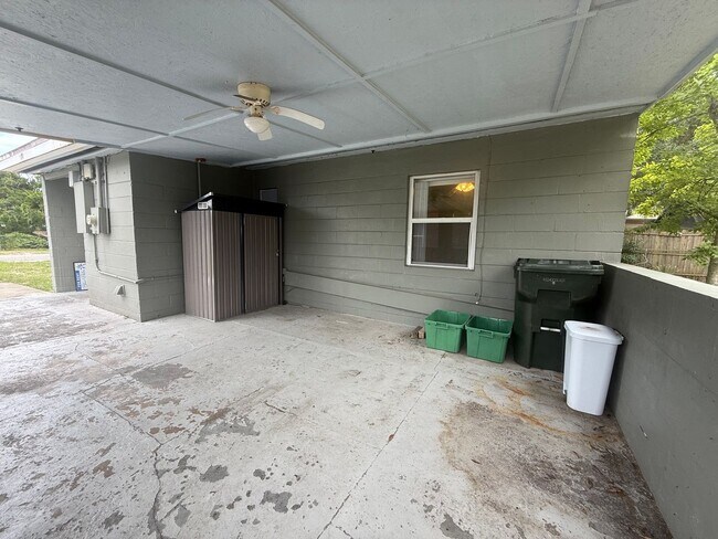 Building Photo - 580 Berkshire Rd