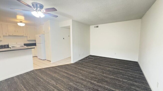 Building Photo - 7350 Pickering Ave