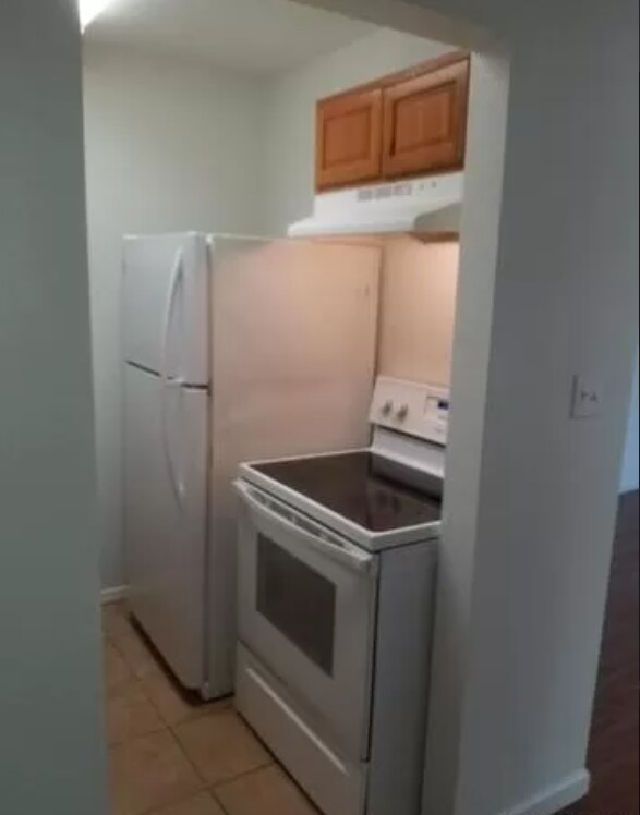 Building Photo - 410 NW 36th St