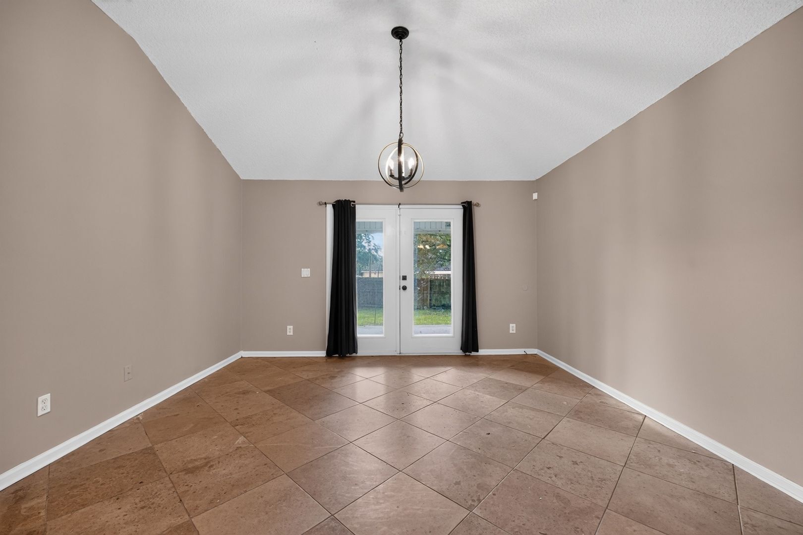 Building Photo - 863 Timberjack Ct