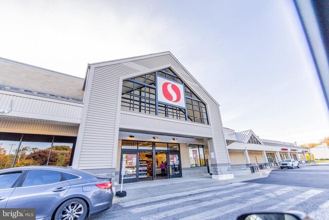 Building Photo - 614 Tuckahoe Creek Ct