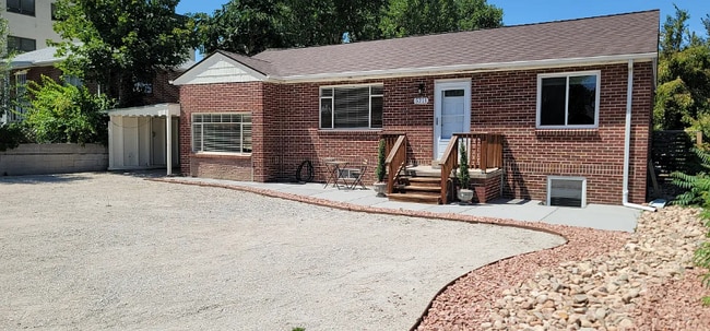 Building Photo - 5211 Julian St