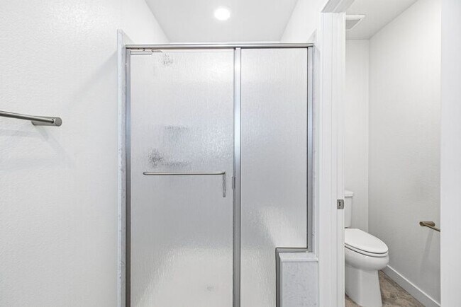 Building Photo - Beautiful 4-Bedroom Inspirada Home with Loft, Upgraded Kitchen & Private Backyard