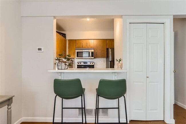 Building Photo - 2135 Spruce St