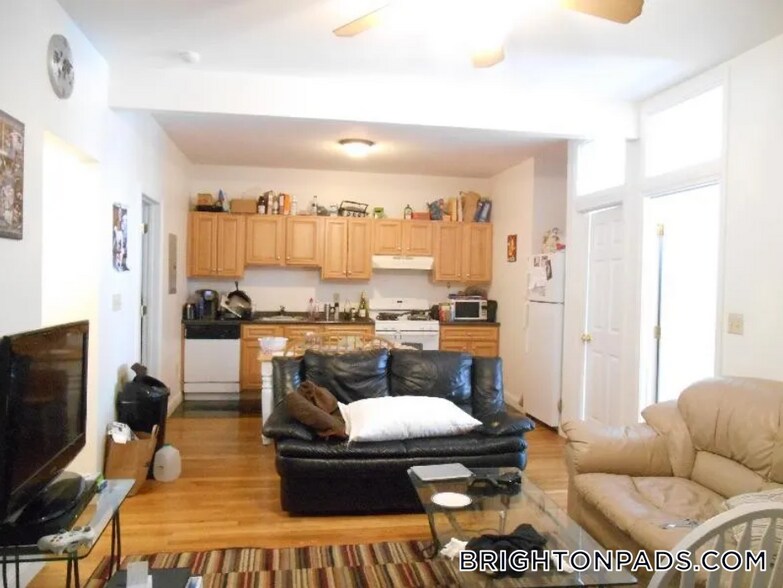 Building Photo - 23 Cummings Rd