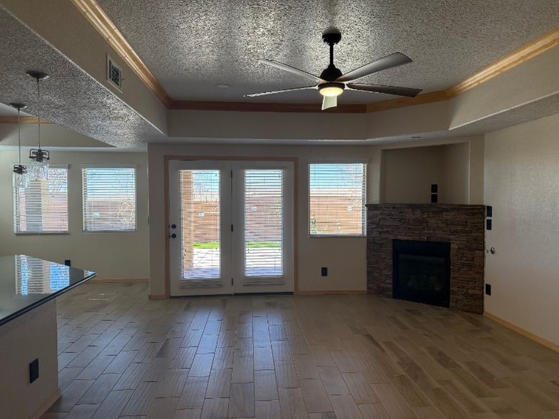 Building Photo - 2039 Cougar Run Ct SE