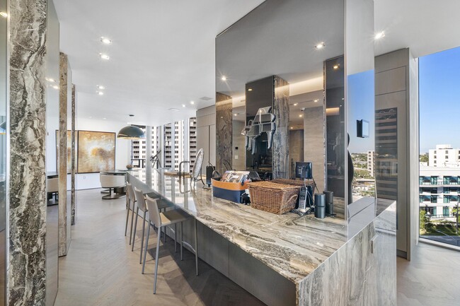 Building Photo - 2200 N Ocean Blvd