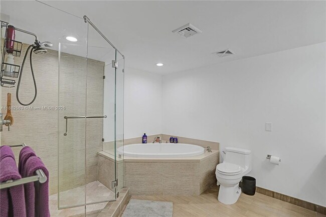 Building Photo - 7930 East Dr