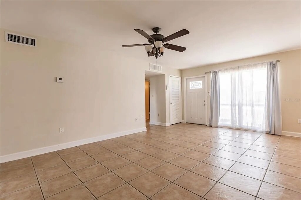 Building Photo - 3234 Daytona Dr