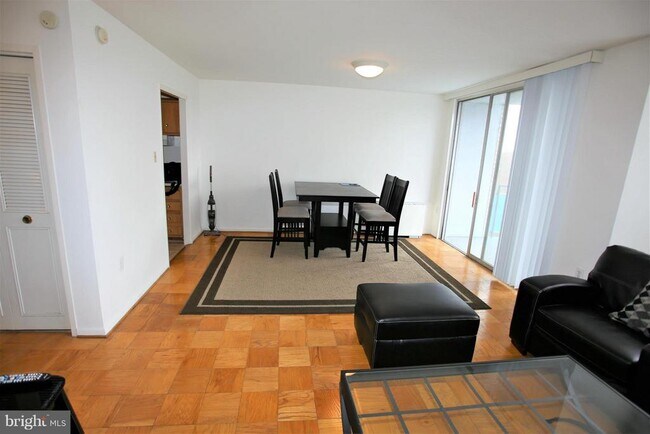 Building Photo - 10500 Rockville Pike