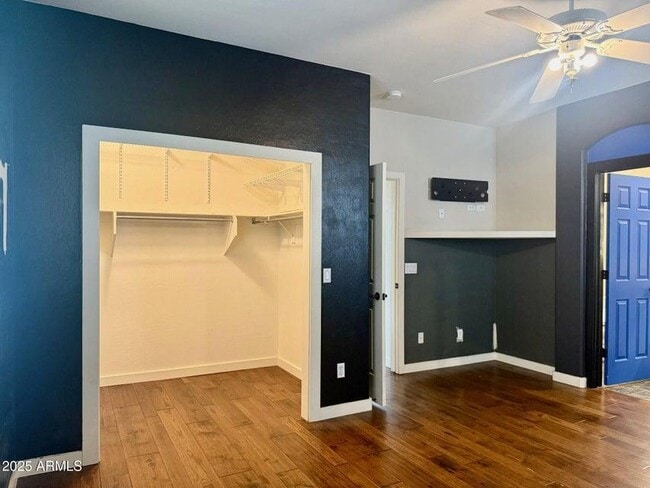 Building Photo - 191 W Beechnut Pl