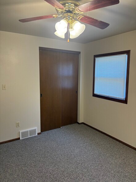 Bedroom2 - S71W14888 Westcot Dr