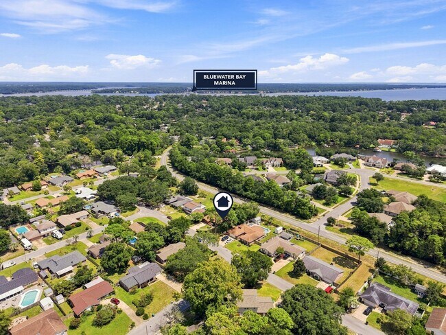 Building Photo - 1510 Royal Palm Dr