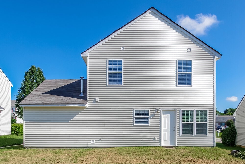 Building Photo - 10125 Illoria Dr