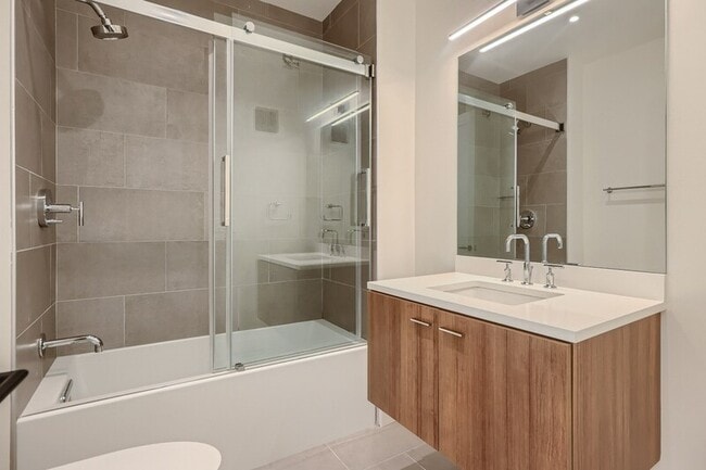 Building Photo - 3229 Quivas St