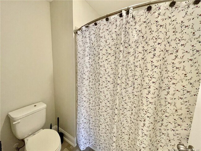 Building Photo - 211 Executive Dr