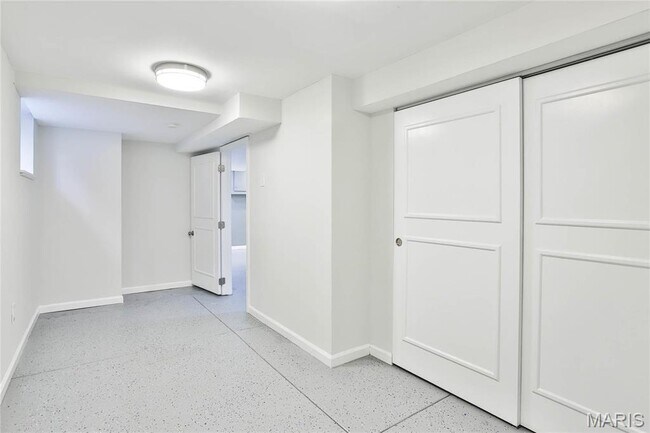 Building Photo - 6059 Odell St
