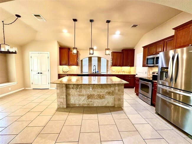Building Photo - 512 Brown Juniper Way