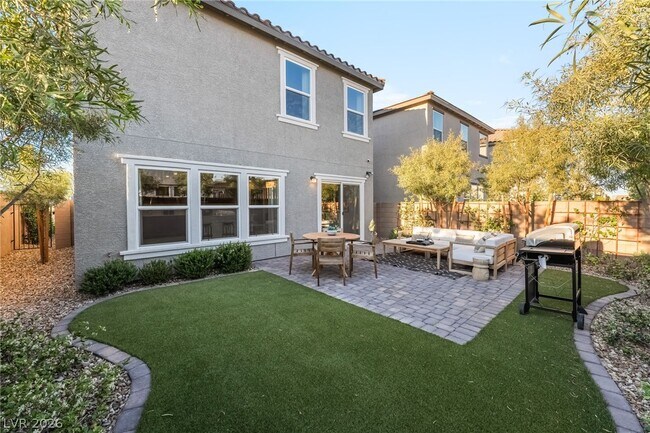 Building Photo - 4327 W Gary Ave