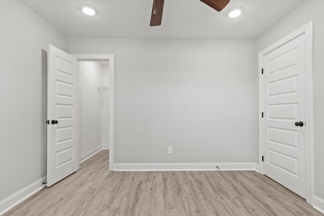 Building Photo - "Brand-New Townhome Awaits!"