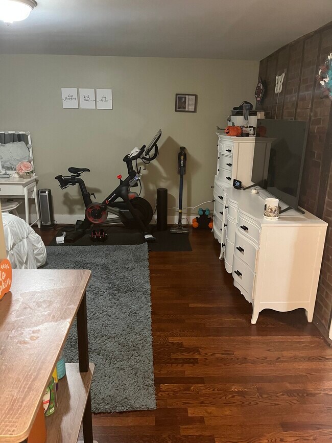 Building Photo - 85 N Highland Ave