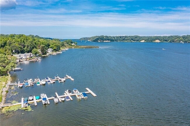 Building Photo - 265 Bay Village Dr