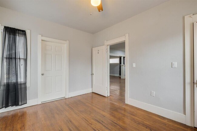 Building Photo - 726 NW 24th St