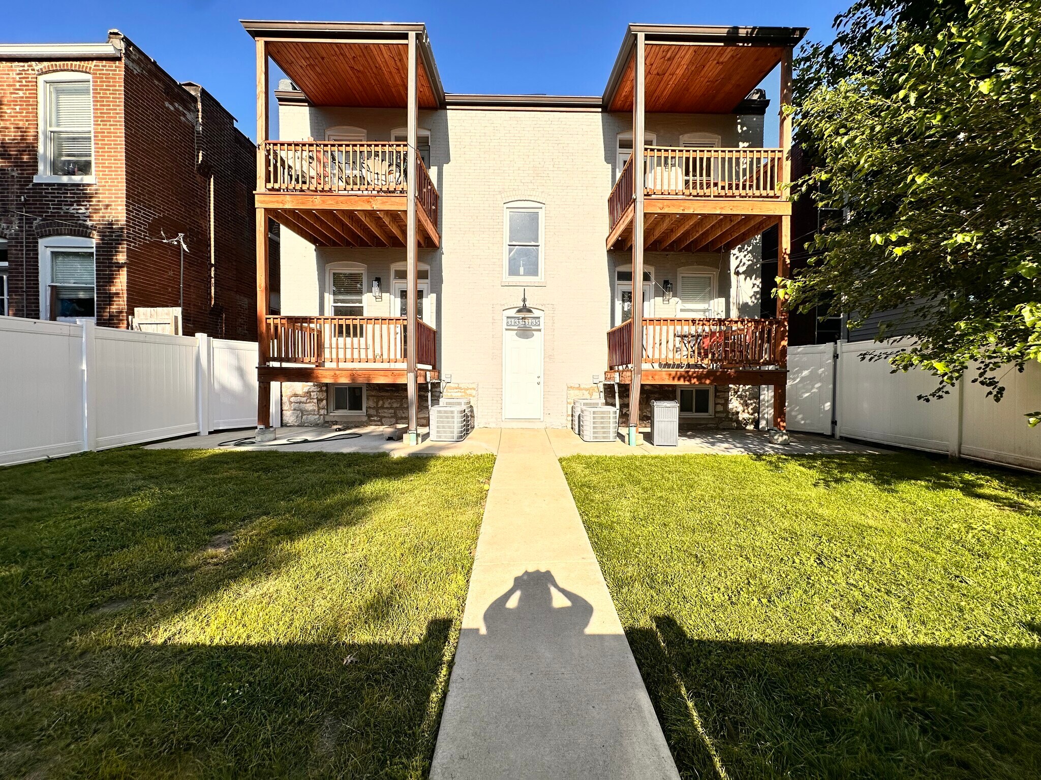 Building Photo - 3133 Lackland Ave