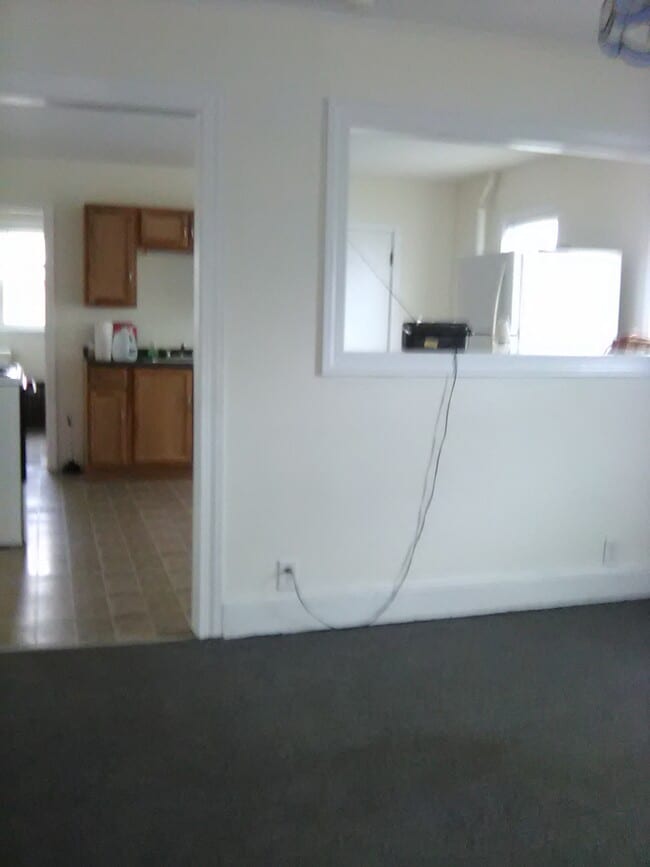 Building Photo - 101 Crapo St