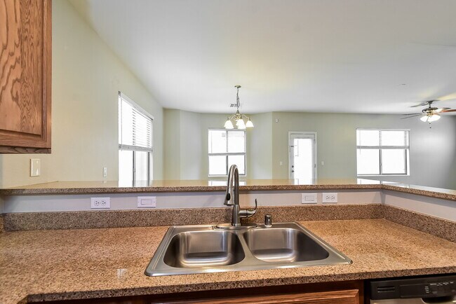 Building Photo - 613 Ryan Peak Ln