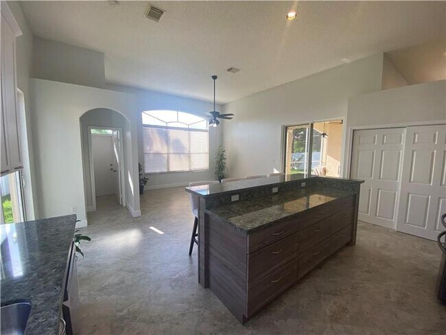 Building Photo - 327 SW 188th Terrace