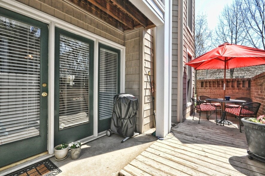 Back Patio 1 - 244 S Cedar St