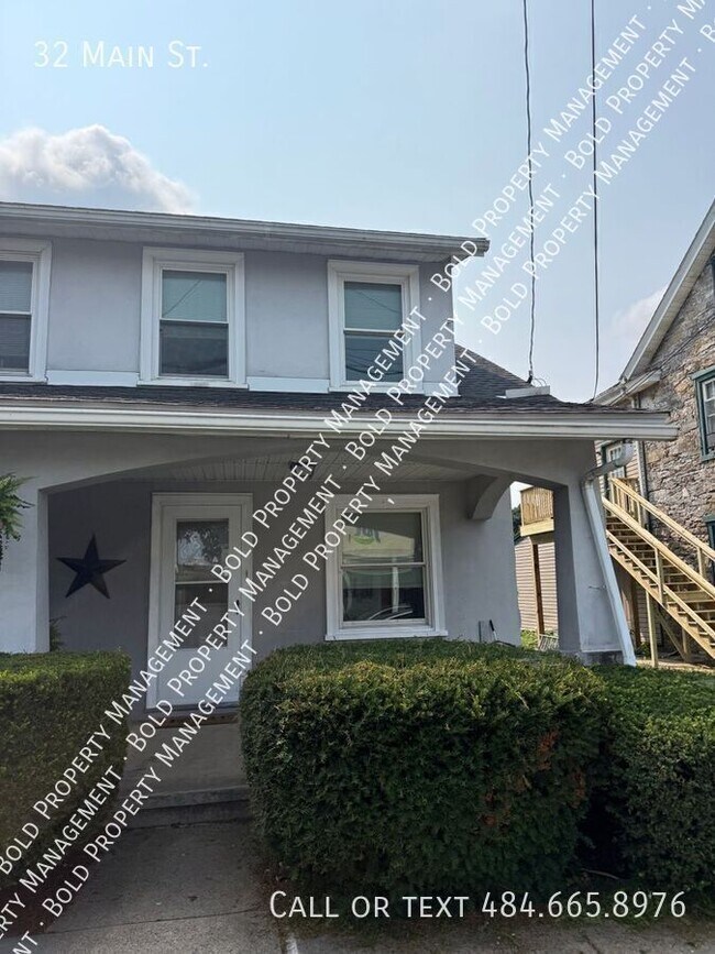 Building Photo - 32 E Main St