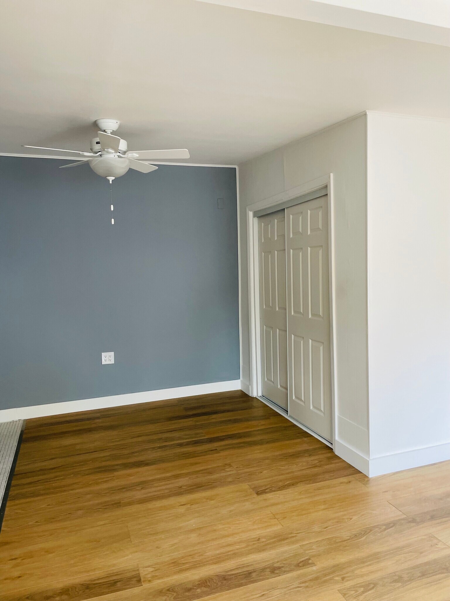 2 CEILING FANS - 2210 Thomas St