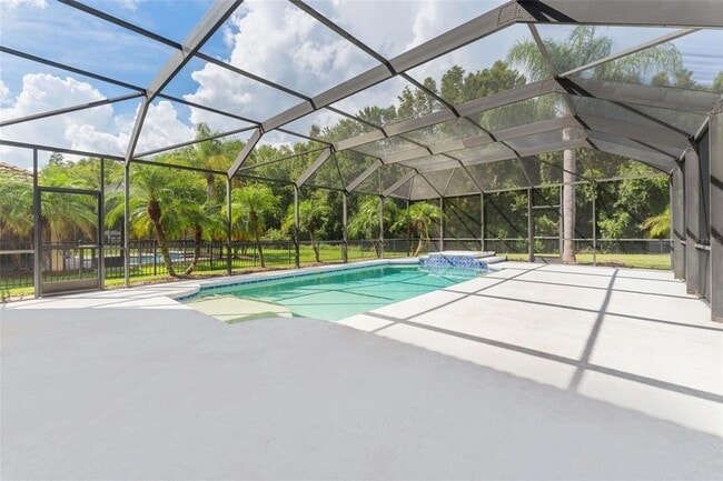 Building Photo - 10886 Cory Lake Dr