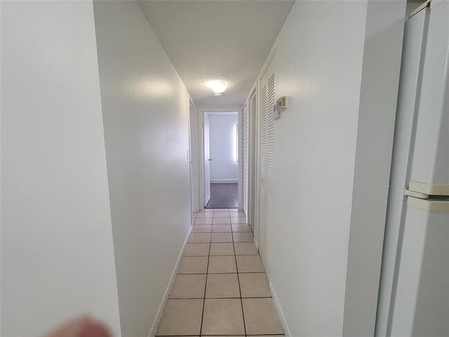 Building Photo - 4374 NW 9th Ave