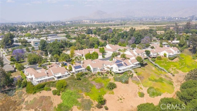 Building Photo - 1802 Prince Albert Dr