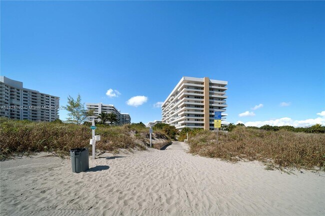 Building Photo - 155 Ocean Ln Dr